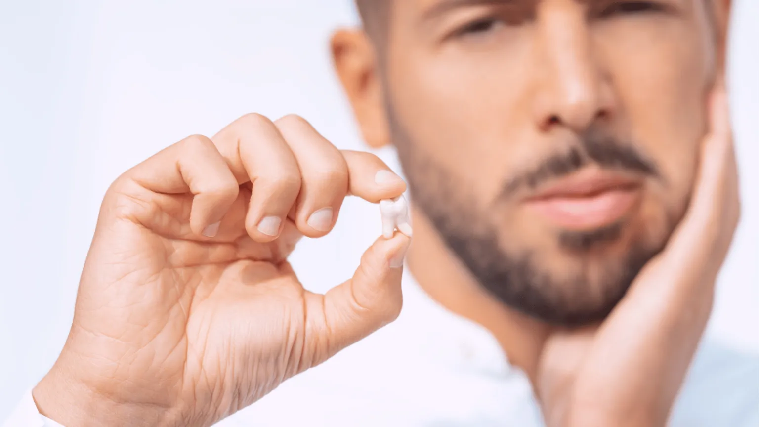 Signs of a Cracked Tooth You Should Never Ignore